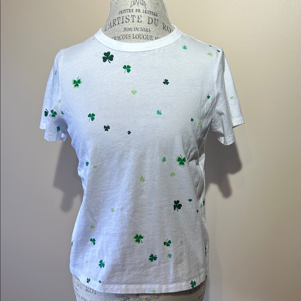 Clover Accents T-shirt, White (size small)